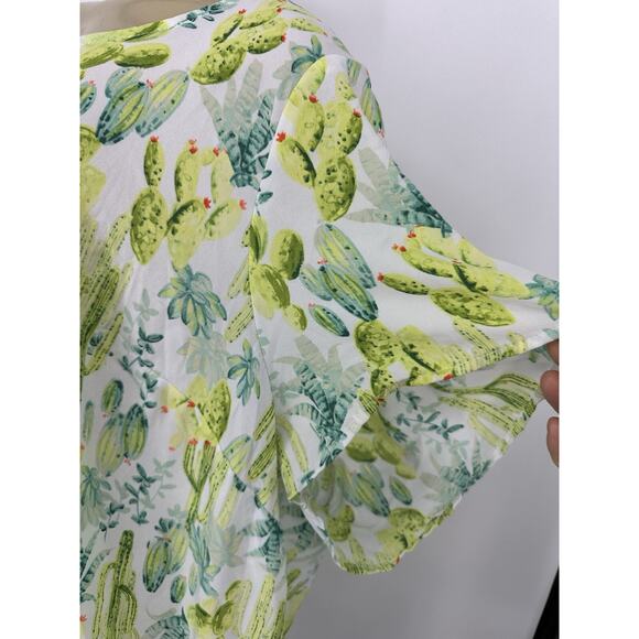 Torrid Plus Size 4X Women Abbey Georgette Button Back Blouse Cactus Print 48-29 - Picture 2 of 10